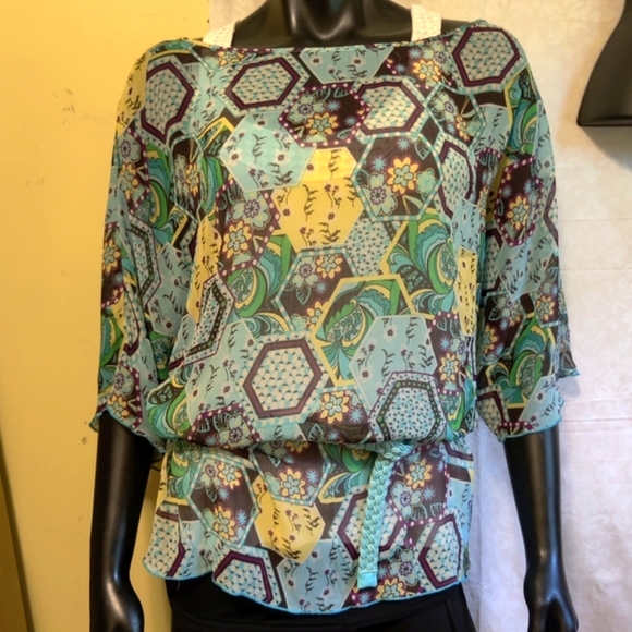 🗺️ Boho Printed Peasant Shirt Blouse w/ Braided Belt included Semi-Sheer, Small - Picture 6 of 10